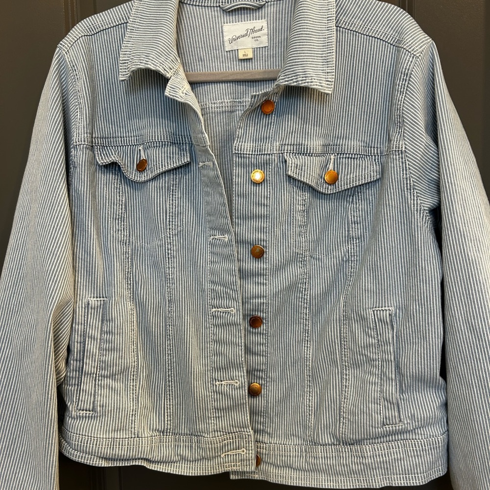 Universal Thread Blue and White Jean Jacket Classic Denim Style